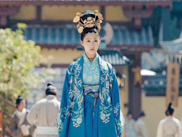 23岁关晓彤又演古装剧,同龄男主也是高颜值,剧名却有点草率了