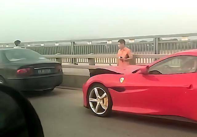 原来法拉利追别克,别克车主下车后笑了:这车你做不了