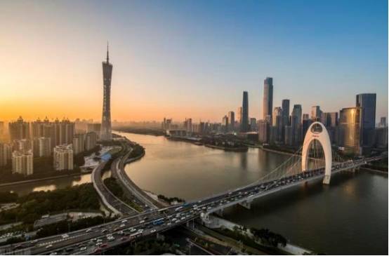 2020年湖北gdp 很惨_湖北2020年高铁规划图(2)