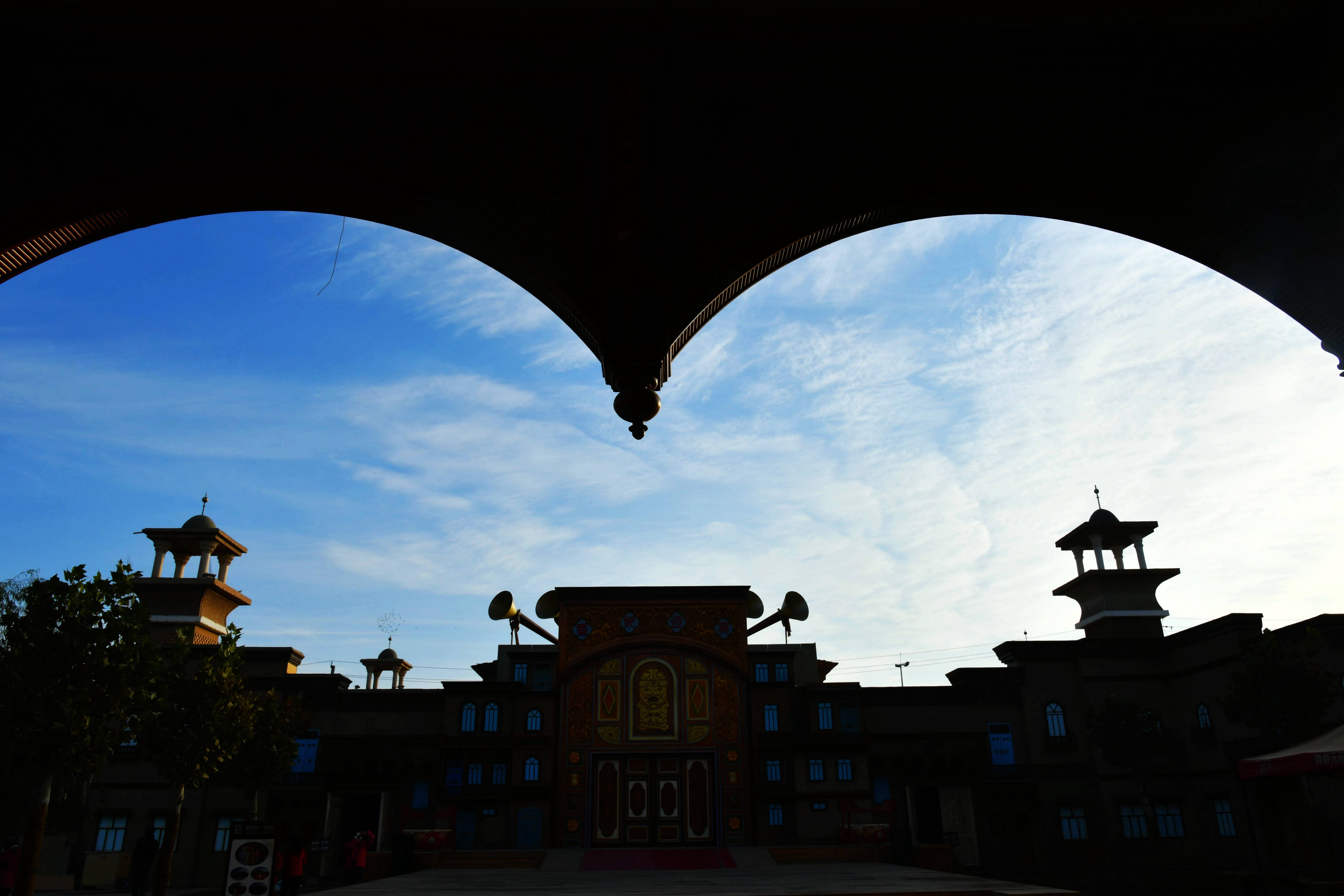 阿帕霍加|乾隆爱妃，一缕香魂未断绝，香妃去哪里了？