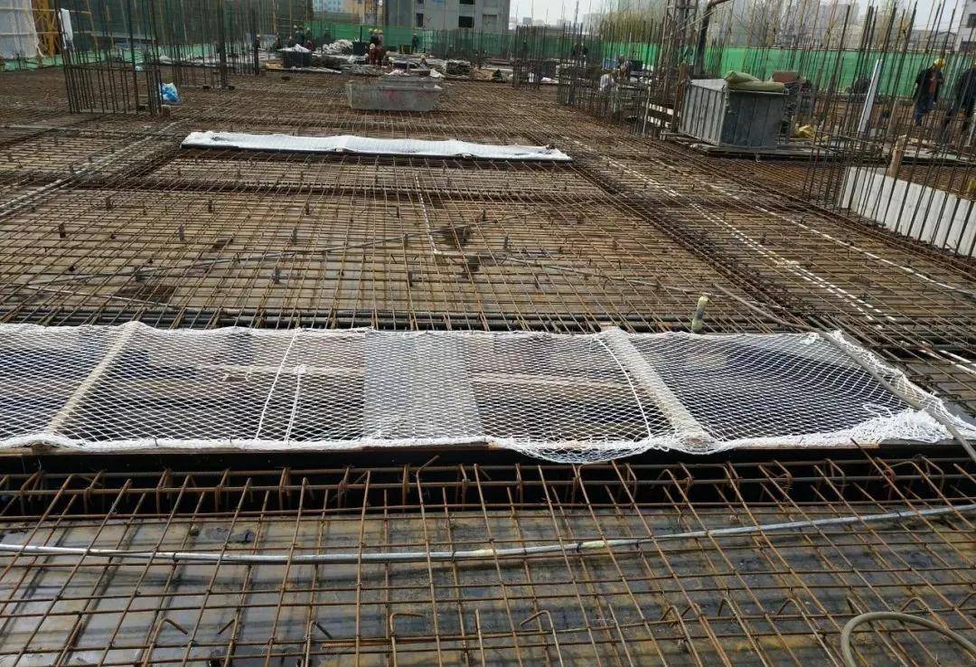 安全人“看着”都舒服的图片