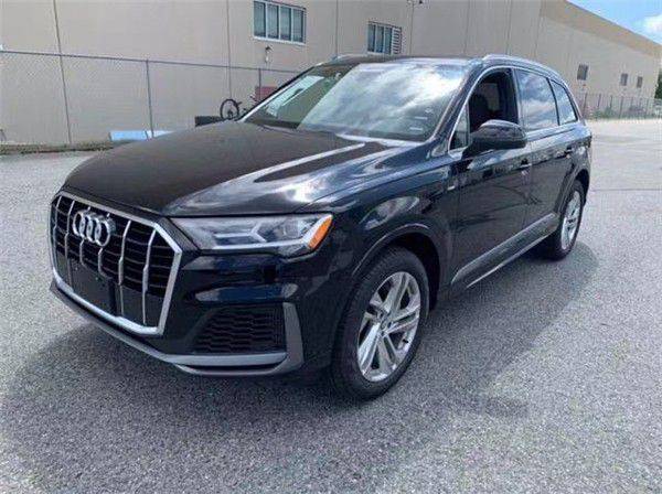 奥迪q7最新款车型 2fac6e8e4c3f42b9930f95a6f1f0b9e2.jpeg
