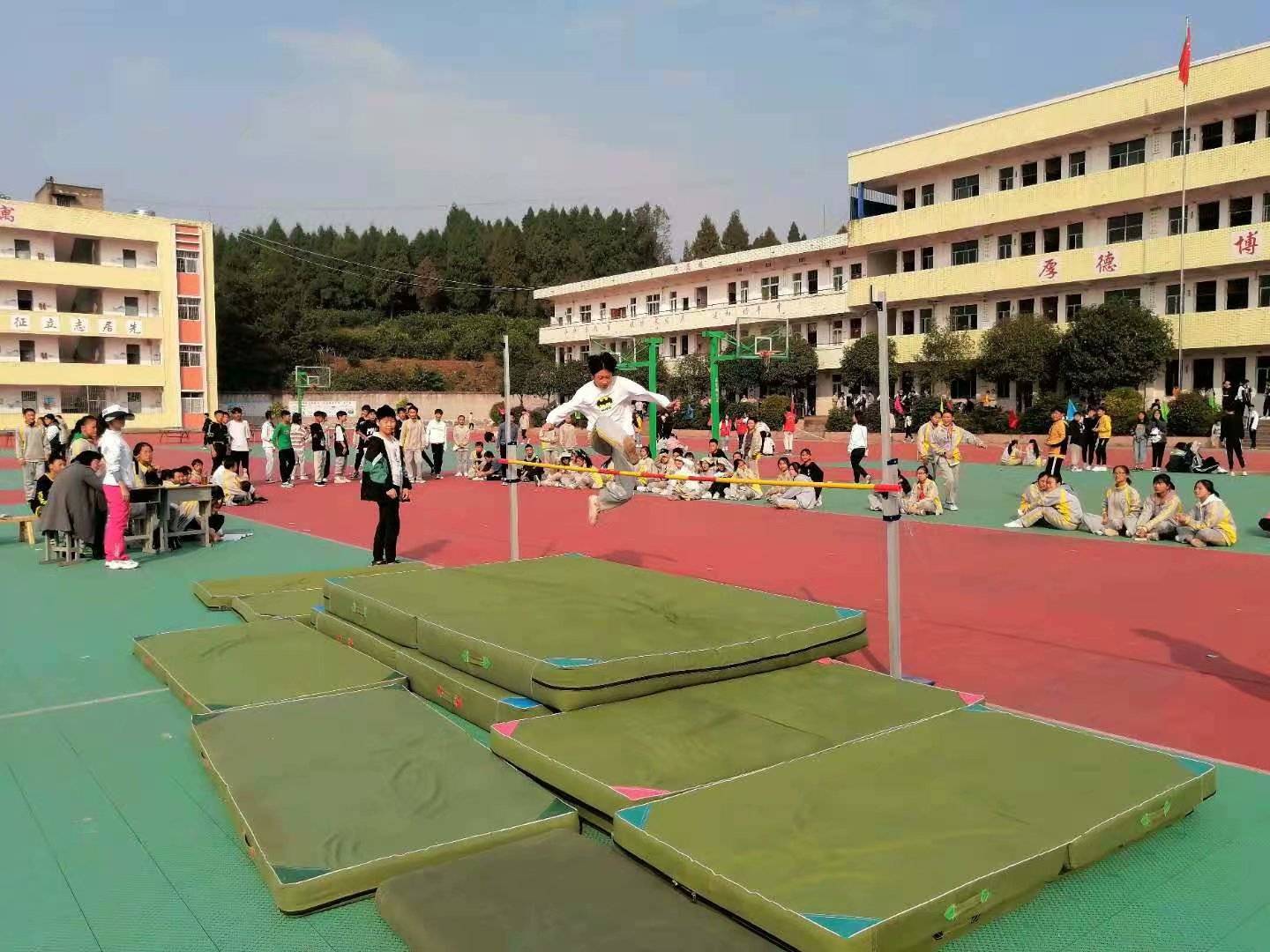 资阳市雁江区丰裕高级中学 第三届艺体节顺利闭幕