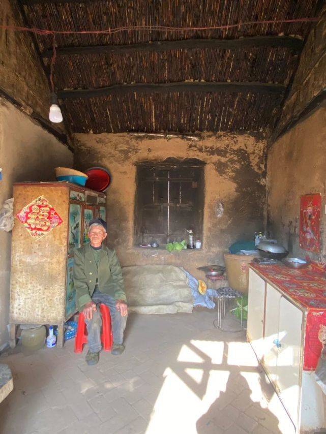 “傻”母亲拉扯智障儿子|清水慈善帮扶困难家庭