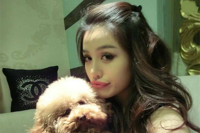 刘翔|刘翔前妻葛天晒照，29岁皮肤白皙状态佳，减重后穿衣风格变时尚