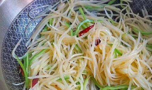 土豆丝怎么做又脆又酸 6cc16b12ecd145fbbc44f33c89a4efa5.jpeg