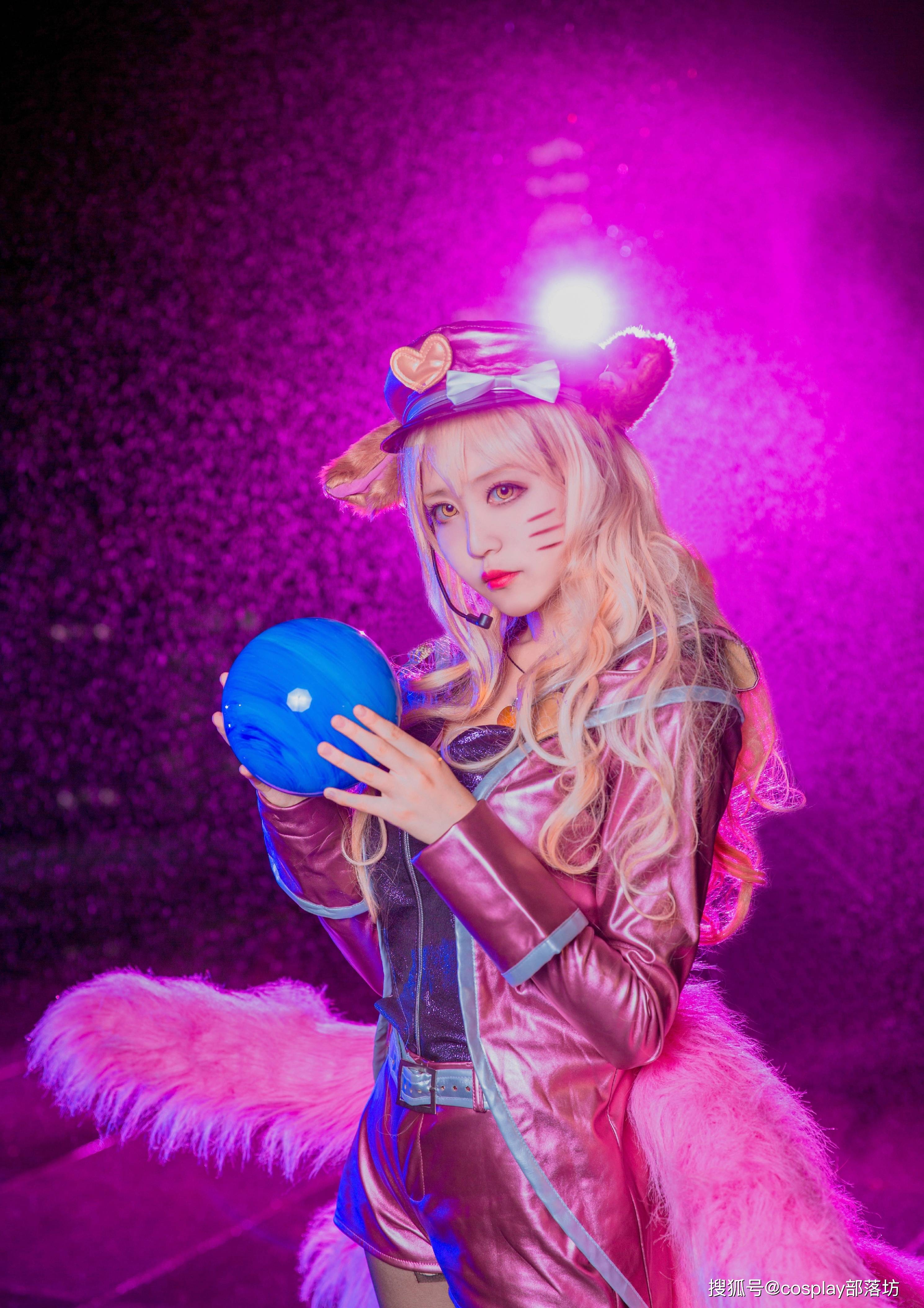 cos:偶像歌手九尾妖狐阿狸,今晚给你唱一首特别的歌