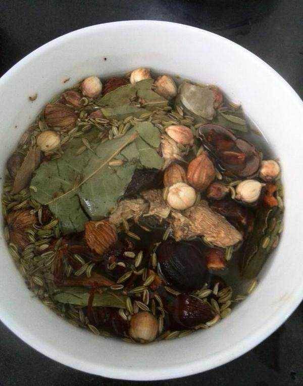 在家怎么做豆豉火锅 3b05d9127eba4630962f90a6bc377aef.jpeg