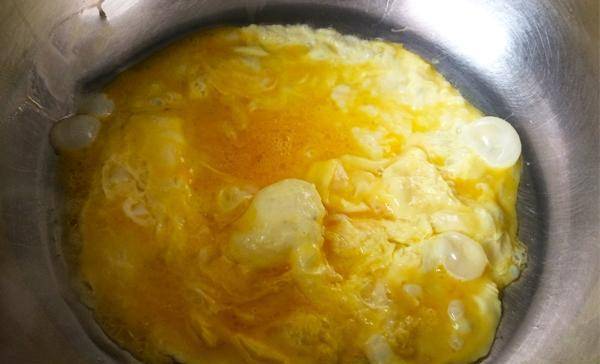 番茄炒鸡蛋家常做法放姜还是蒜 4d1eb3ed9e51478bbdbfcb580d5b3707.jpeg