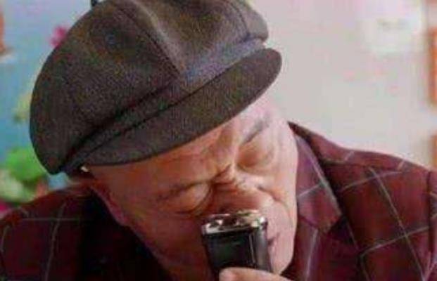 怎么快速长出鼻毛 6c968db15b9c4878a954d3d9cfec3370.jpeg