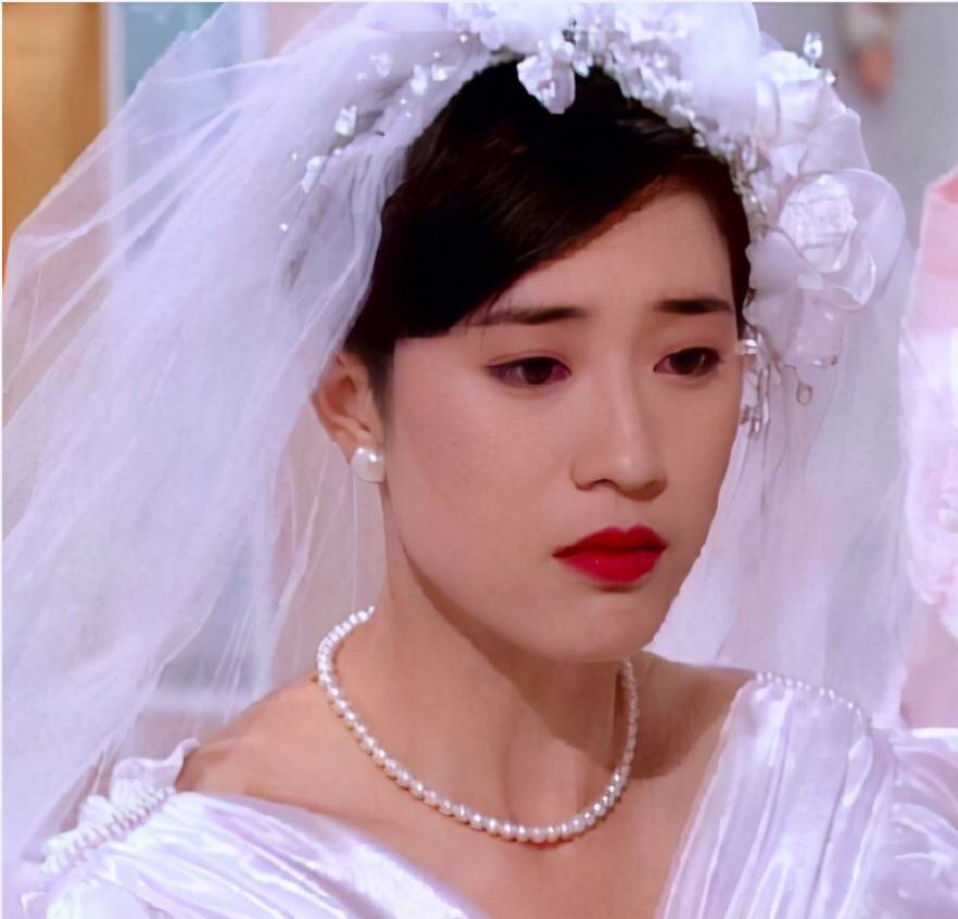 港圈美女在电视剧中的婚纱装扮,大家觉得谁才是最美新娘呢?