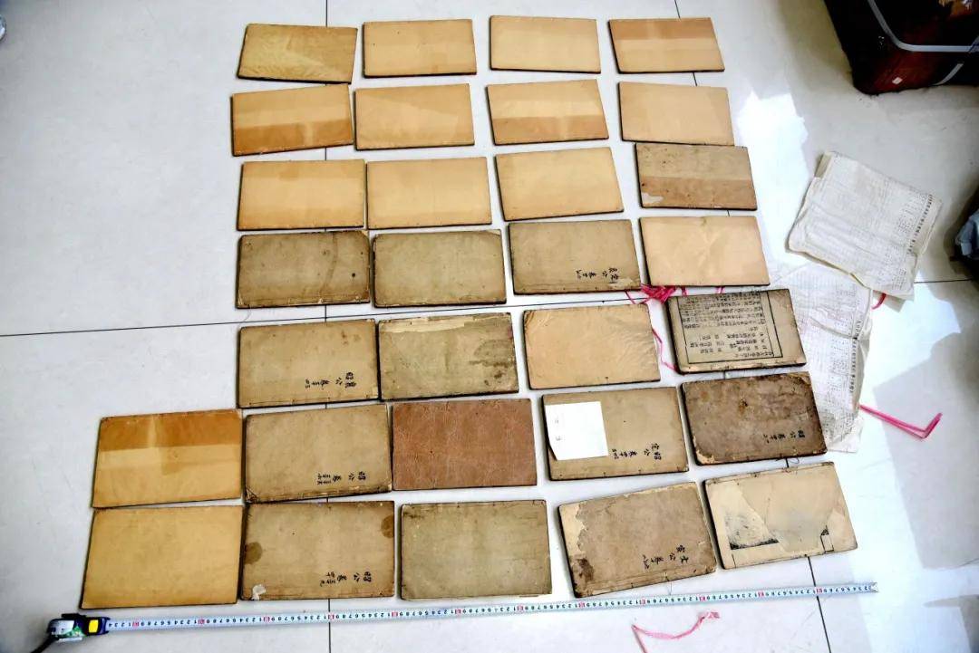 泰州25箱古董被盗！竟被当成废品，随意堆放在阳