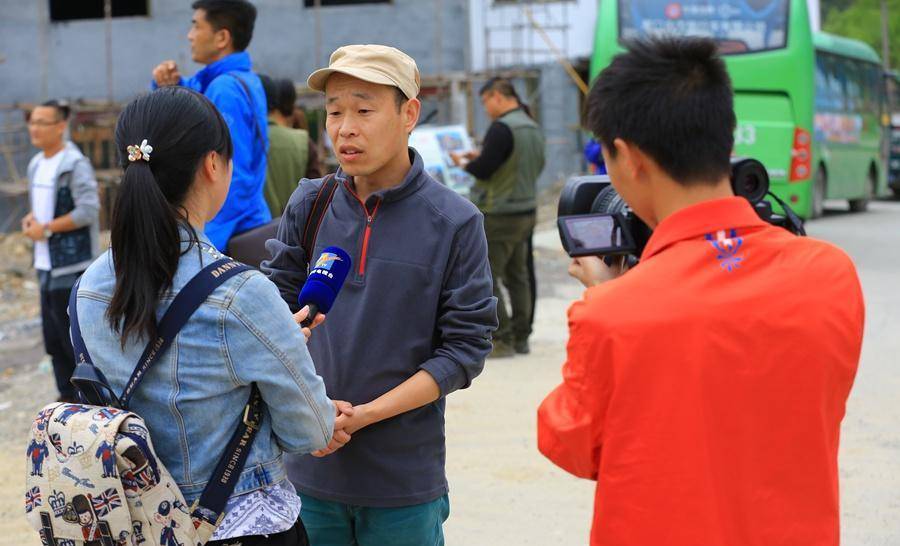 旅游团怎么找同团人 4716c73bcb7247ba9f36aa496d52831c.jpeg