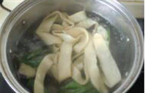 在家怎么做牛肉板面 059a7bb52c1b42d38118beccef4a88cd.jpeg