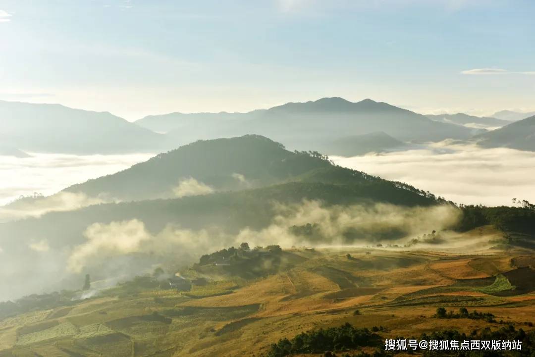 万格梁子云海云南的云让人心向往之每一座山,每一道梁都有可能上演风