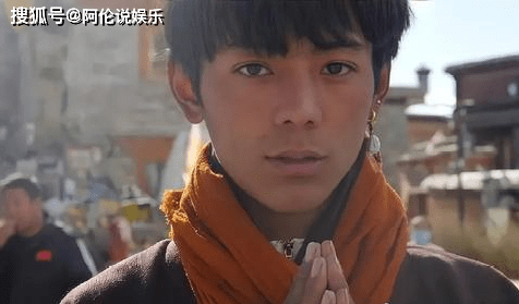  . 丁真所在国企负责人回应拒绝选秀