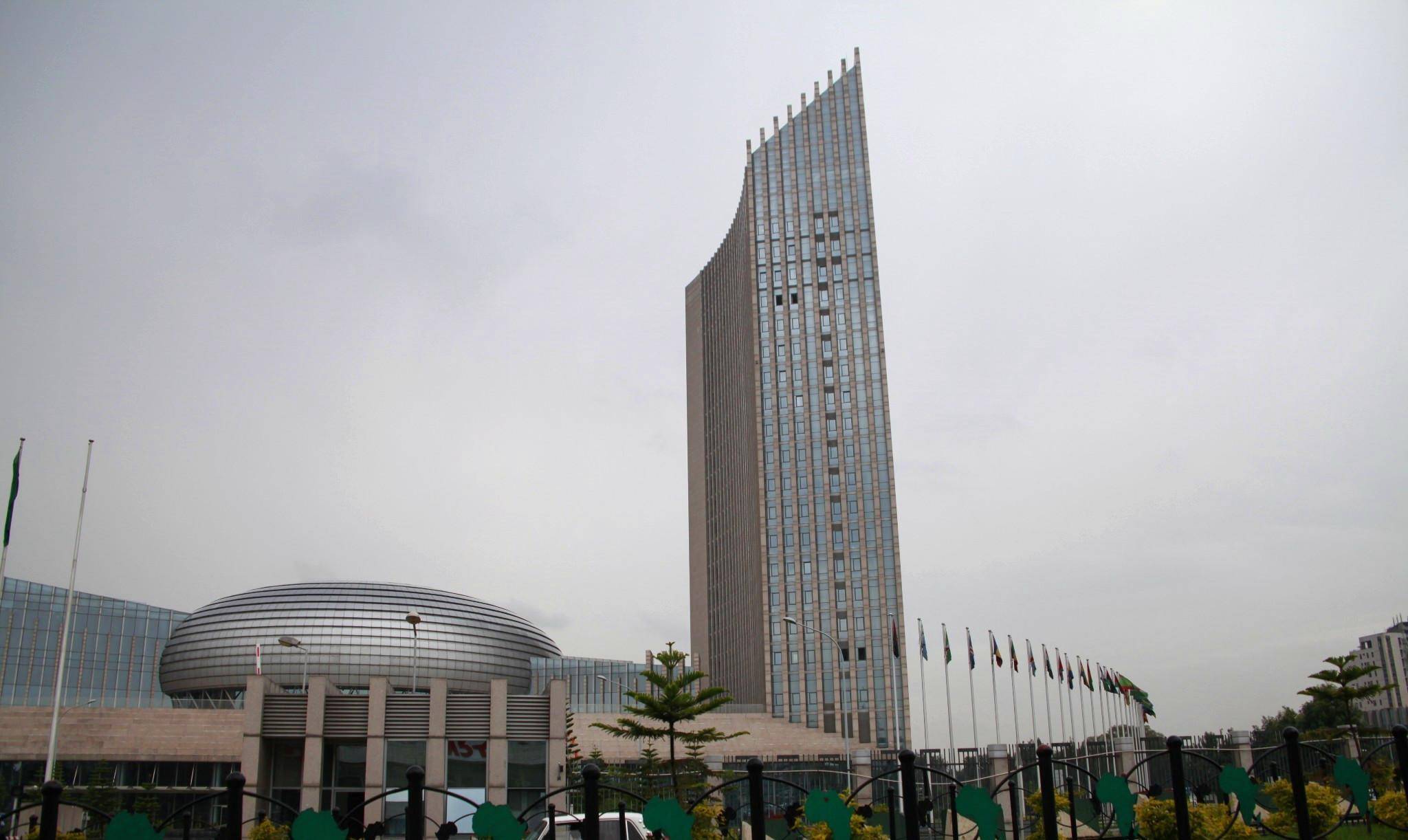 南非2000年gdp_南非1994年之前国旗(2)