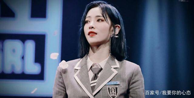 经过8年的默默无闻,snh48许佳琪终于在毕业时迎来了曙光