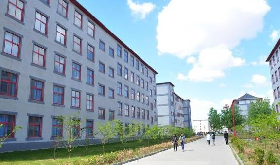 华北理工大学轻工学院,迁安学院的搬迁为何这般牵动师生心?