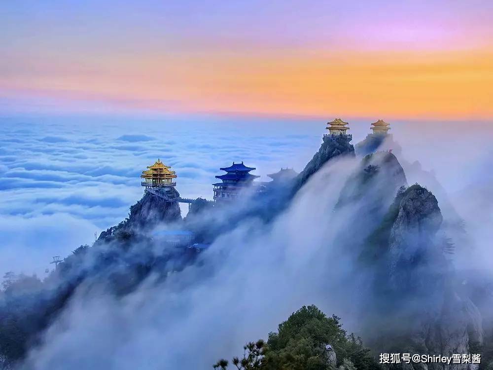 一场雪让北京变成北平，西安变成长安，这个景点却直接幻化成了“云顶天宫”