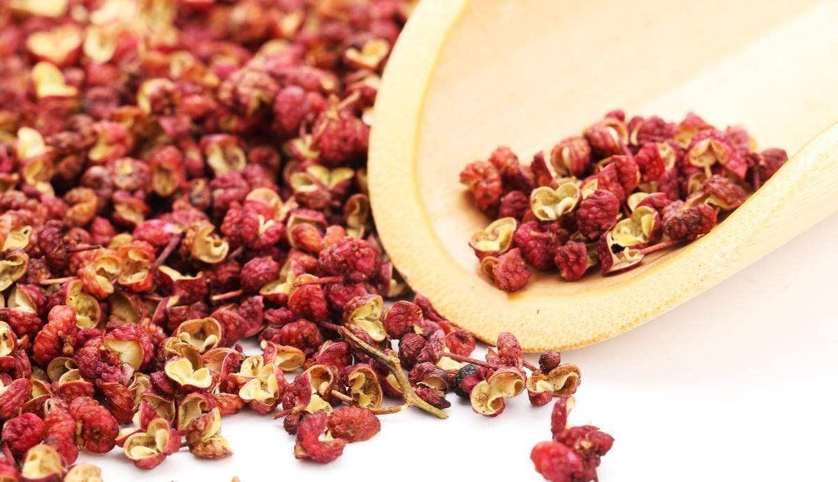 花椒泡脚作用与功效 adefa4af1d714c98a93cf69eeb882874.jpeg