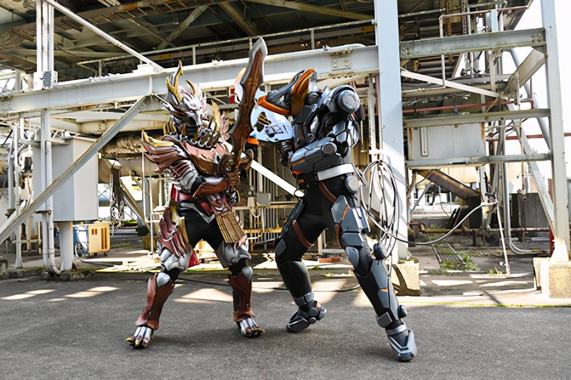 假面骑士saber冰狮子,假面骑士saber龙纹骑士 假面骑士saber第14话预告来袭,贤人装备被分,狮子王登场