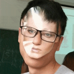 搞笑gif段子:看来又找到了一个上课睡觉的新花样了……这样不行,不行