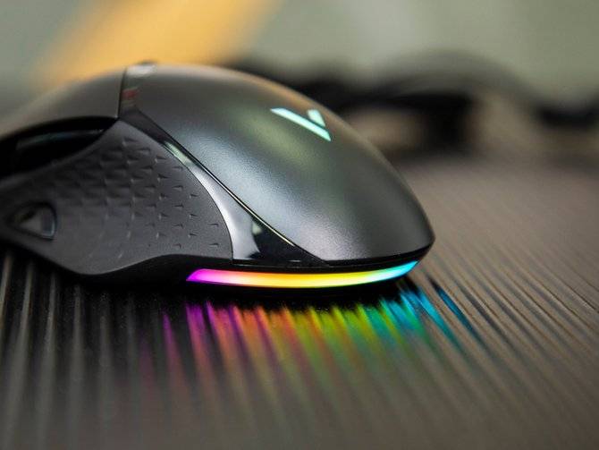 按键|自定义炫彩RGB 简单实用驱动 雷柏VT30电竞游戏鼠标体验评测