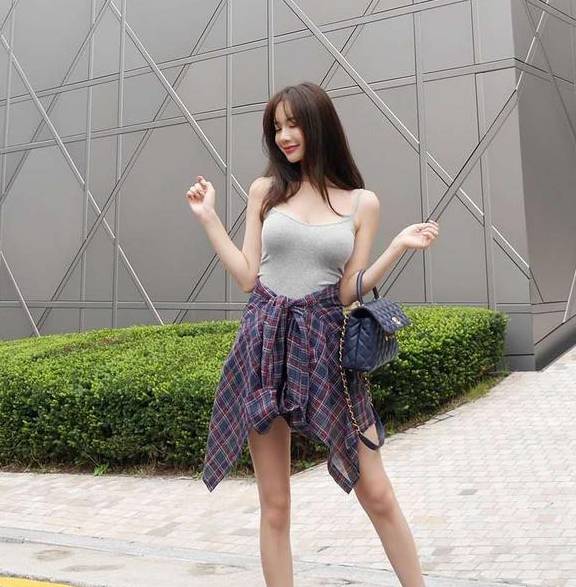 反差萌小姐姐 df85a9f17a58405cb8daffcf2d4ba317.jpeg
