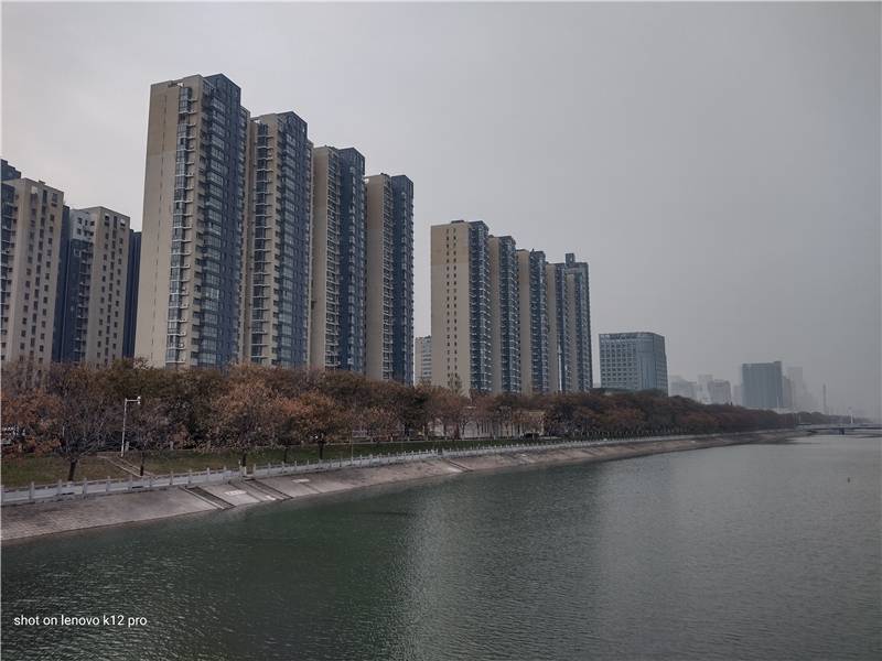 机身|6000mAh“充电宝”加持！联想乐檬K12 Pro评测：899元经典回归