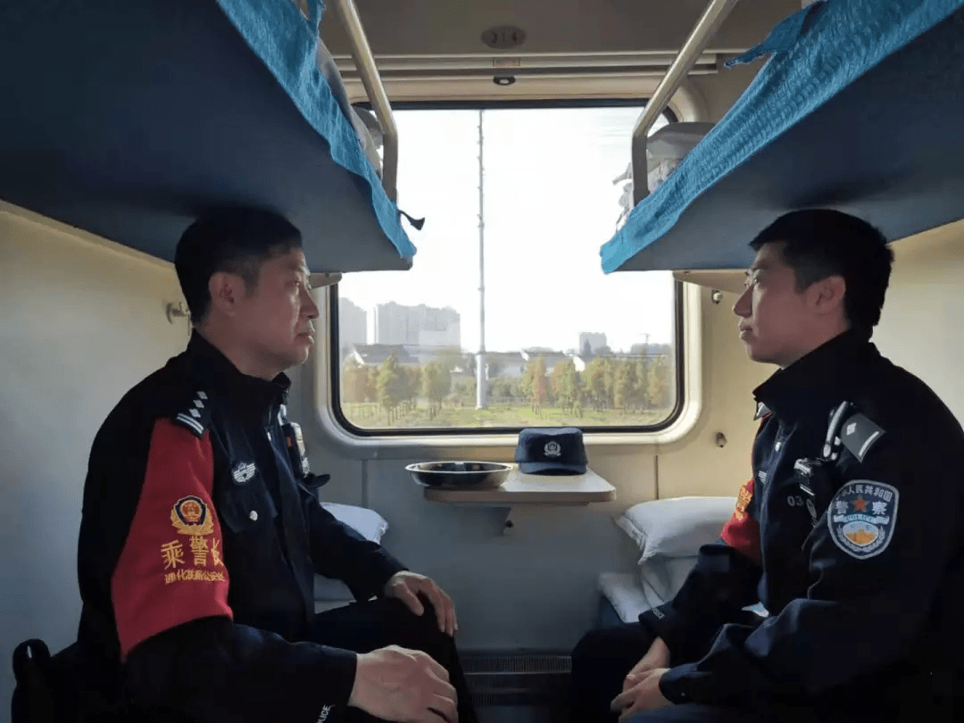 【寻找最美基层民警】平凡坚守—乘警王军