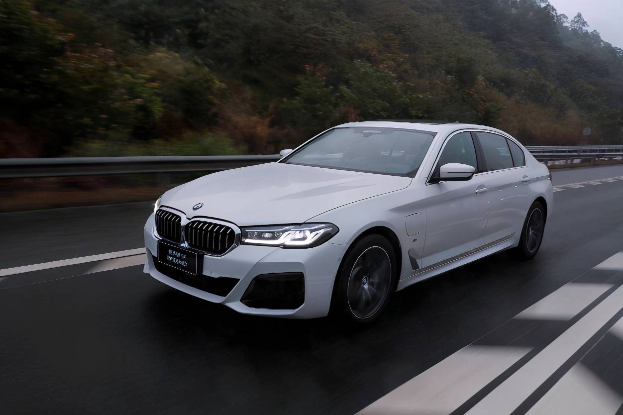 依旧实力派,新bmw 535le邀你开启驾趣新境界