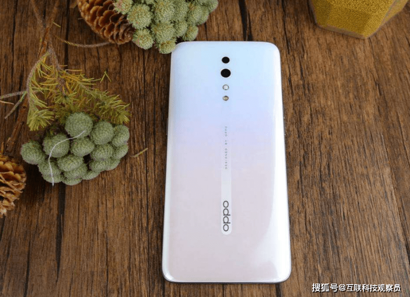 oppo reno5系列手机来了,配色独树一帜,外观设计上有新探索