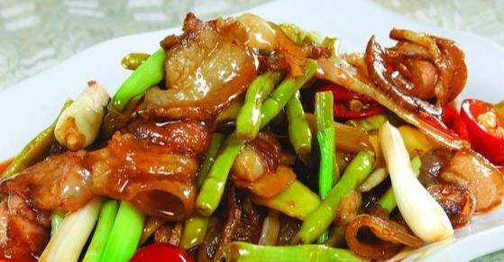 回锅肉炒蒜苗怎么做不腻 27665e42e1794755bf481a0dd9f29260.jpeg