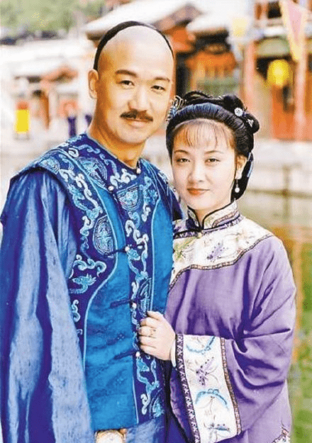 康熙微服私访记第一部电视剧35 f9bdde1740194596976337572984383a.png