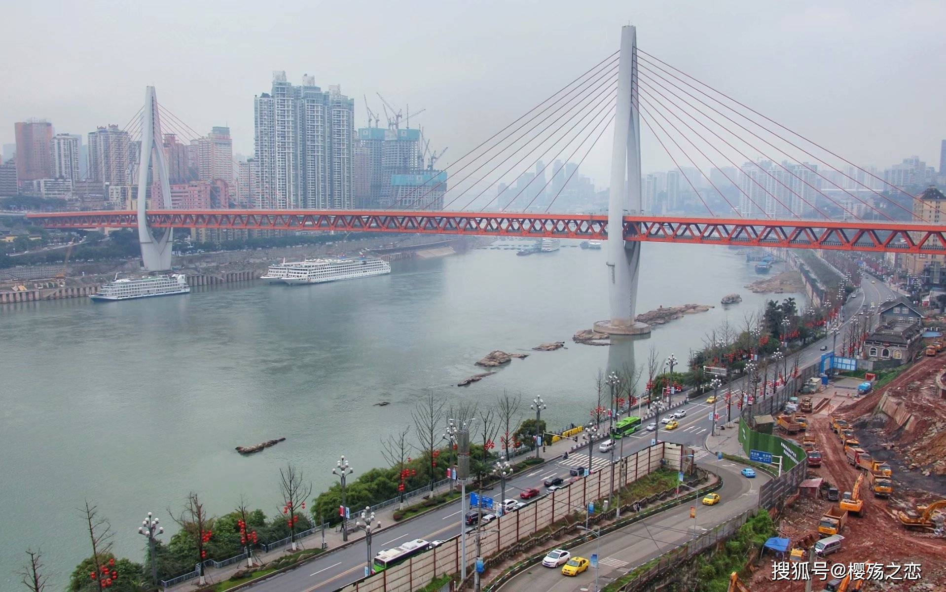 重庆最具“动感”气质的交通工具，被誉为“山城空中公共汽车”