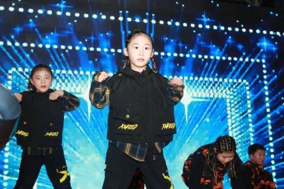 ad10bf72b6ec455691786941aaee7210.jpeg