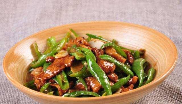 炒什么菜下饭又不辣 07bd5b9c1c5f433989f2e1ad3e090672.jpeg