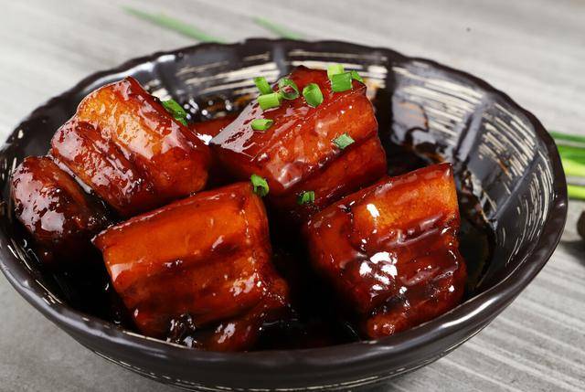 做红烧肉需要多长时间 82dbc501bcb34d2ebeae00f61e0d20bd.jpeg