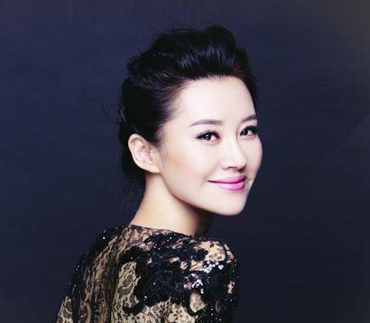 51岁许晴终于不装嫩了 cbdf949ce59e462fa79a52abc0c68db8.jpeg