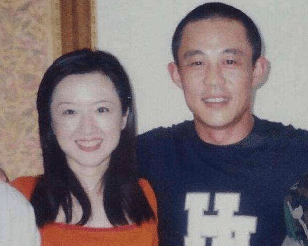 他是國家一級演員偏愛父女戀，53歲三婚娶90後妻子，至今還在拼生兒子 娛樂八卦吃瓜 第2张