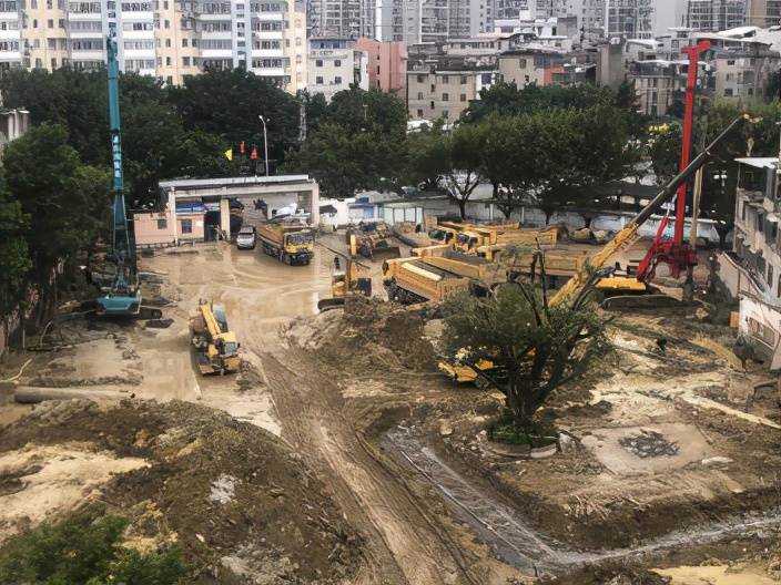 龙岩新一批应急性教育重点项目密集开工,吹响建设"集结号"
