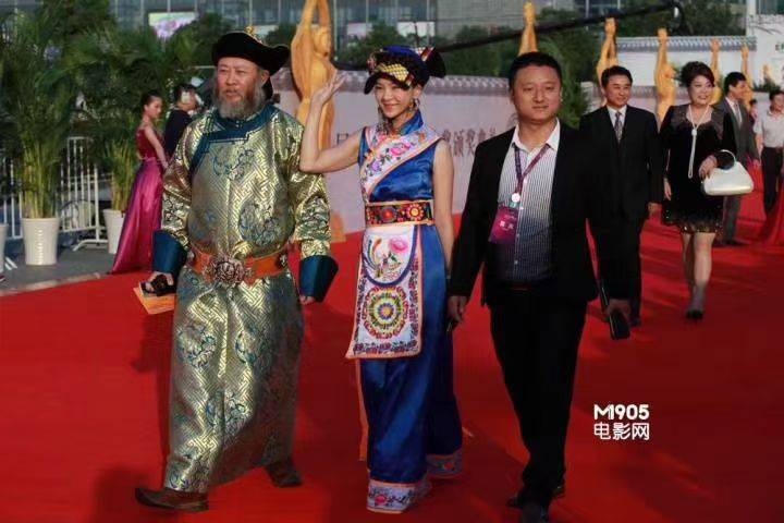 广龙导演受聘担任中国民族影视艺术专业委员会副秘书长