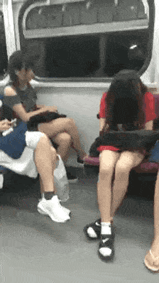 1b4c17961fb6489caa46ad7d7c7a2f8f.gif