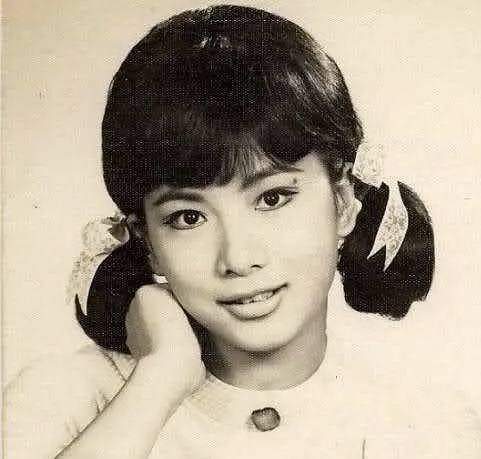 82岁女星去世!霍英东曾为她花上亿,还被汪明荃插足戴绿帽!
