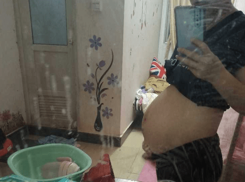 原来的准妈妈不听劝。早孕后,胚胎停止繁殖,被医生激怒