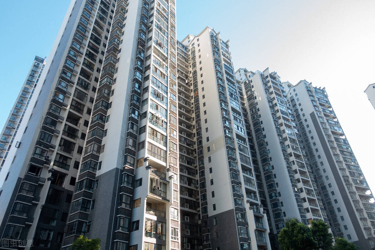 城市人均住房面积_人均耕地面积图