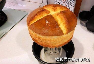 怎么做蛋糕不塌陷不裂 fb47ab730b8e49eb9864aef28292cbc8.jpeg