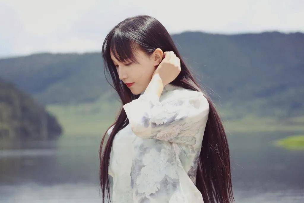 丁真、王冰冰、时代少年团，谁是互联网新宠儿