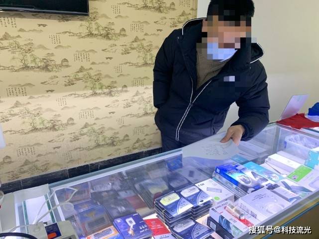 
要放寒假了 大学生到店组装性能炸裂的电脑 在家不怕无聊了！：im电竞